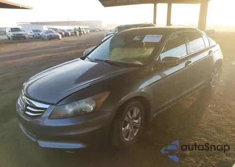 2011 Honda Accord 2.4 Se z USA, uszkodzony, nr VIN 1HGCP2F64BA138817